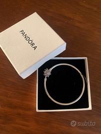 Pandora bracciale argento rigido 