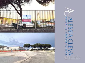 Immobile di 1340 m² con 2 locali a Pomezia