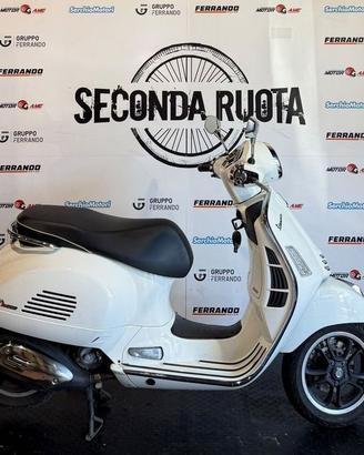 Vespa 300 GTS hpe Super