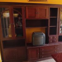 Parete attrezzata in legno 