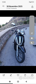 Moto Piaggio carnaby cruiser 300