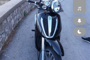 Moto Piaggio carnaby cruiser 300