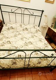 letto in ferro battuto 