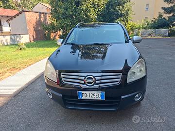 Nissan Qashqai+2