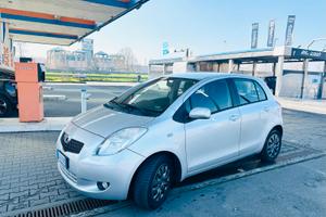 Toyota Yaris 1.3 Benzina 