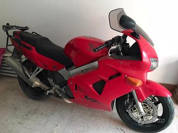 Honda VFR 800 - 2000 - 12240km