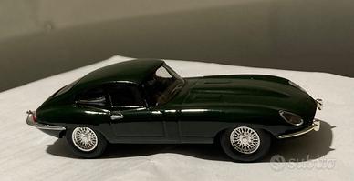 JAGUAR E Type-ASTON MARTIN DeAgostini scala 1/43.