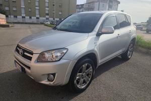 Toyota RAV4 4x4 automatico 2.2 D-Cat A/T 150 CV Lu