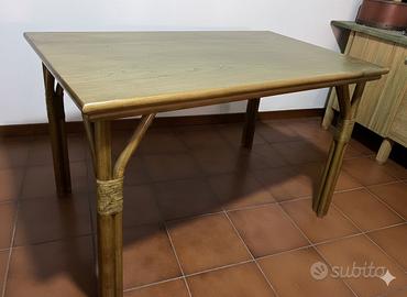 madia,  tavolo con sedie in bambu colore verde