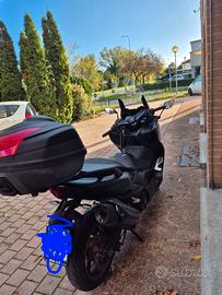  TMax 560