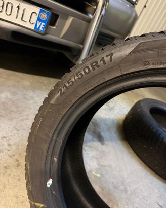 Gomme 215/50 R17