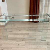 Tavolo in cristallo della RIFLESSI