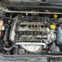 Motore Alfa Romeo GT 1.9 multijet 150cv 937A5000