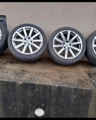 Cerchi in lega più gomme 245/40/18 per Audi