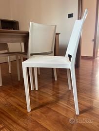Set di 4 sedie impilabili