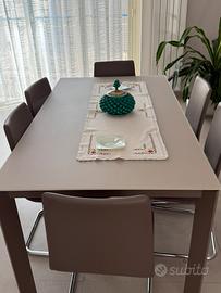 sala da pranzo completa