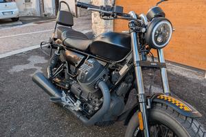Moto Guzzi V9 Bobber 