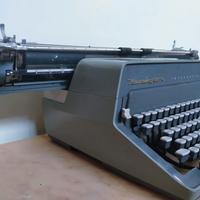 Macchina da scrivere Remington vintage