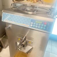 Macchina della crema, macchina monta panna