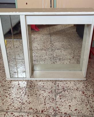 Specchio da bagno con armadietto