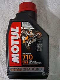 Olio moto 2 tempi motorino motul
