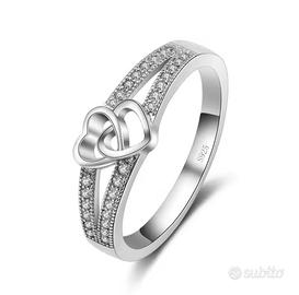 Anello Cuori Intrecciati in Argento e Zirconi