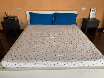Letto matrimoniale con materasso