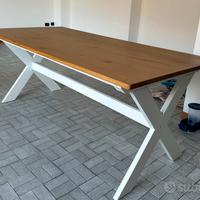 Tavolo moderno legno
