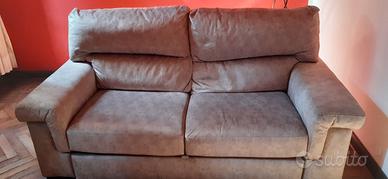 Divano 2 Posti con chaise longue