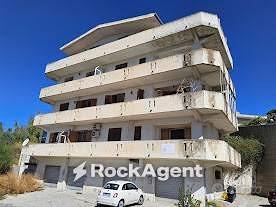 Appartamento di 250 m² con 5 locali a Caulonia
