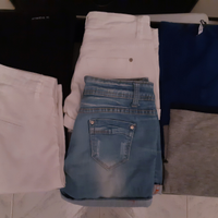 Stock abbigliamento short pantaloni originali