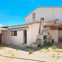 Casa indipendente con ampio cortile