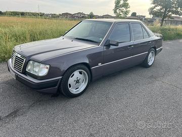 Mercedes benz w124 200E
