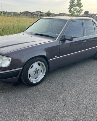 Mercedes benz w124 200E
