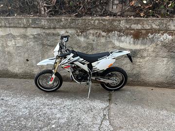 HM CRM 50cc Supermoto Racing