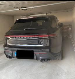 Auto porsche macan pdls ,bose,tetto cerchi 21 full