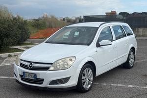 Opel Astra 1.4 16V Twinport Station Wagon Club