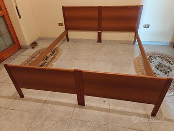 testiera e pediera per letto matrimoniale