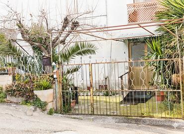 Casa semindipendente con corte privata e terrazzo