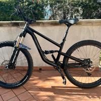 Mountain bike full focus 27,5