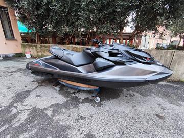 Moto d'acqua SeaDoo RXP 300 2022 62 ore