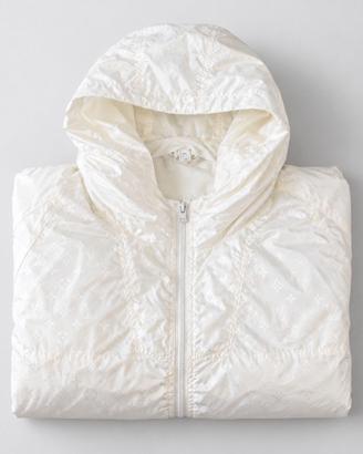 Total White con Pattern in Rilievo, Stile Clean Fi