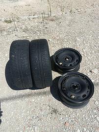 4 CERCHI  R14 con  2 GOMME 185 60 R14