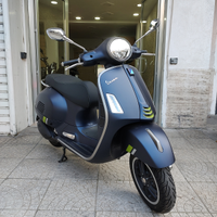 Vespa GTS 300 hpe Super tech km0