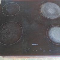 piano cottura in vetro ceramica 4 fuochi BEKO