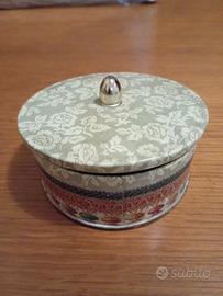 Porta cipria in latta