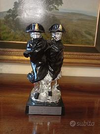 STATUA (alt. cm. 29)  CARABINIERI  NELLA  TORMENTA