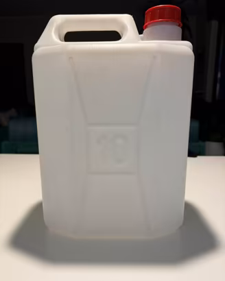 Taniche in plastica da 10 e 5 litri