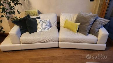 Divano in pelle bianco