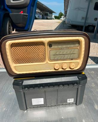 RADIO D'EPOCA DAMAITER M818